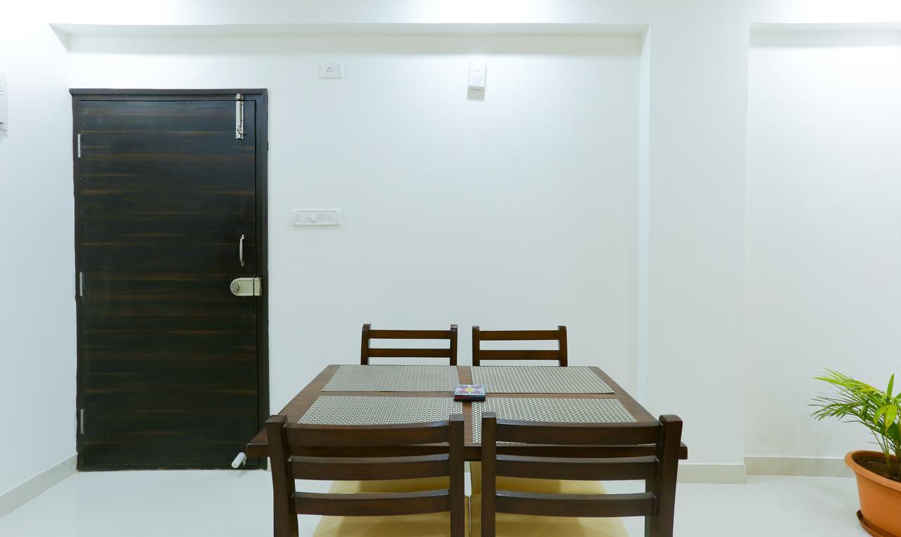 Itsy Hotels Worldtree Bellandur Bangalore Exterior foto
