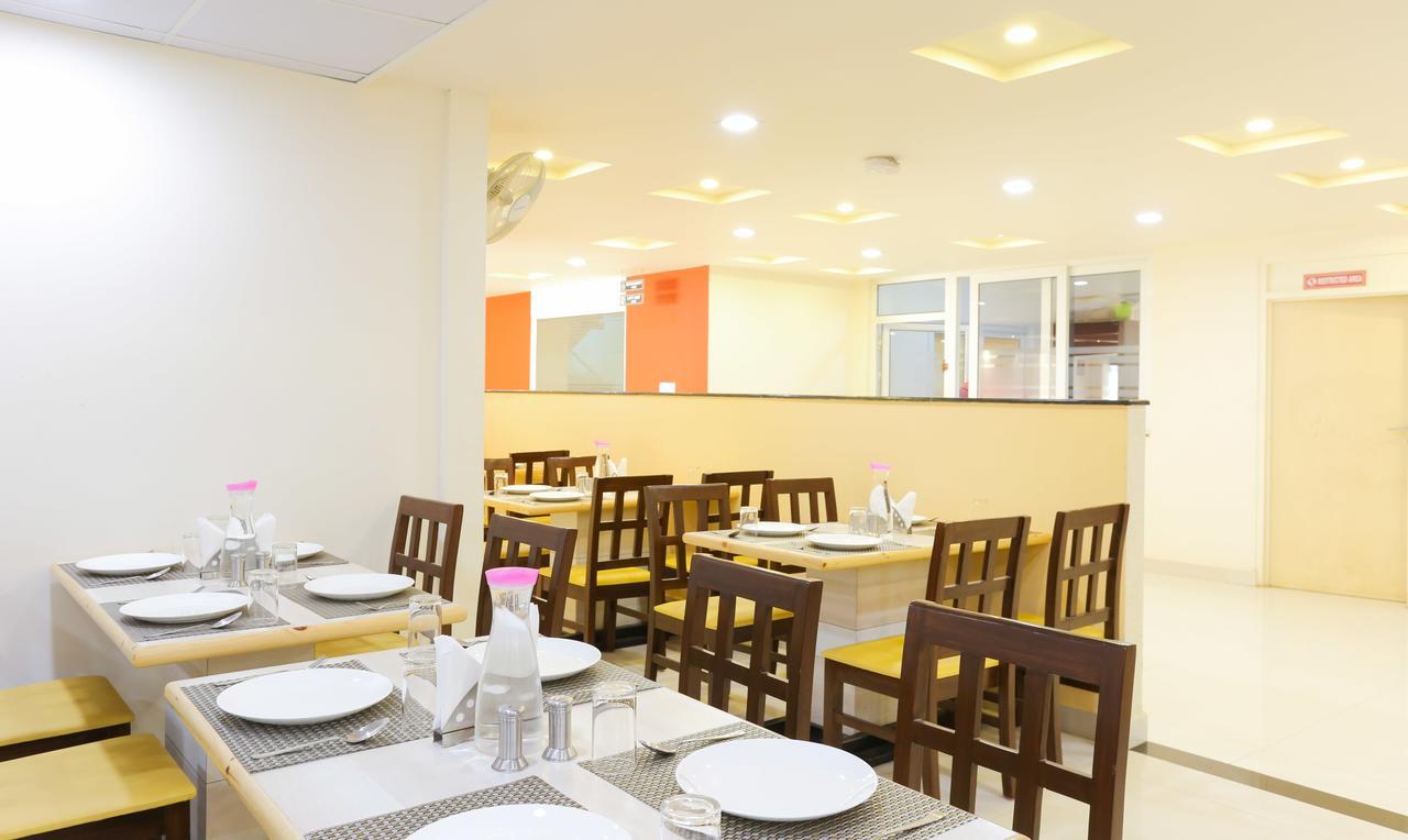 Itsy Hotels Worldtree Bellandur Bangalore Exterior foto