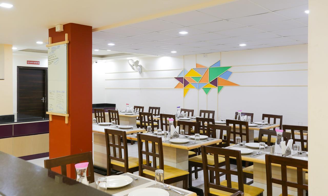 Itsy Hotels Worldtree Bellandur Bangalore Exterior foto