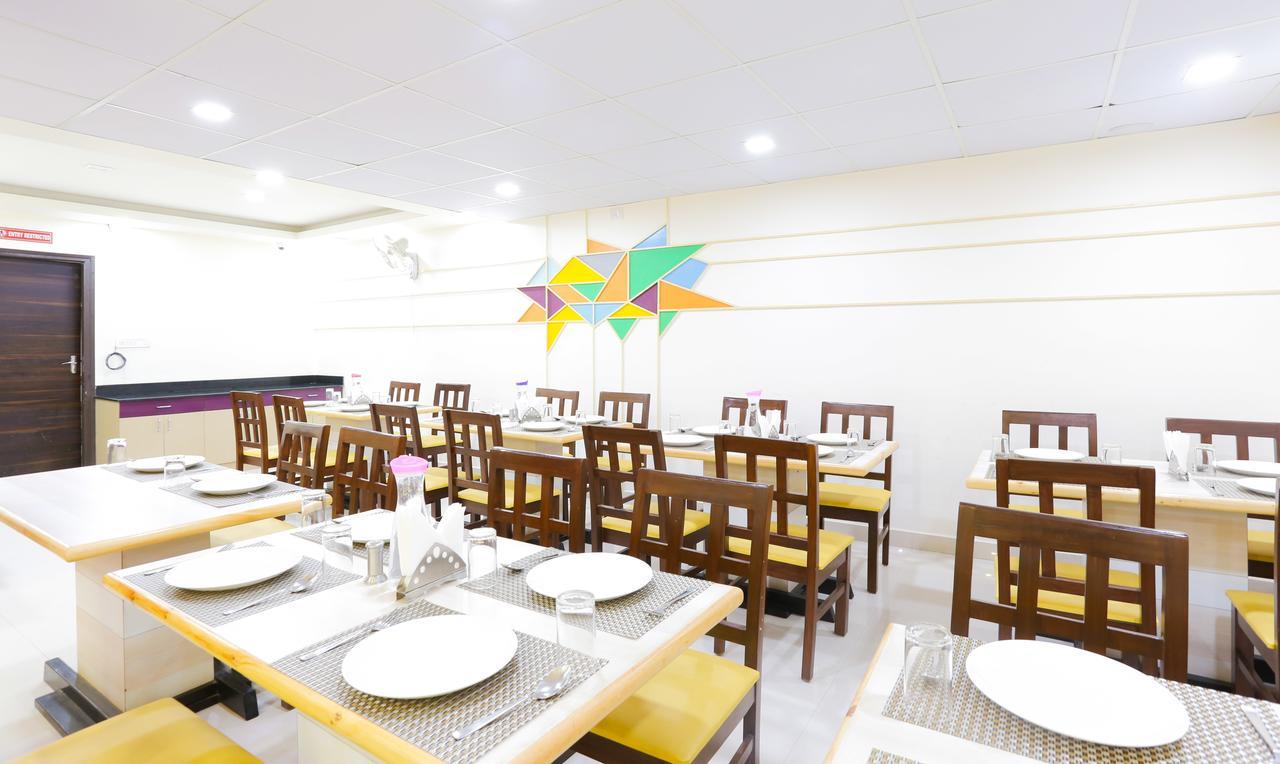 Itsy Hotels Worldtree Bellandur Bangalore Exterior foto